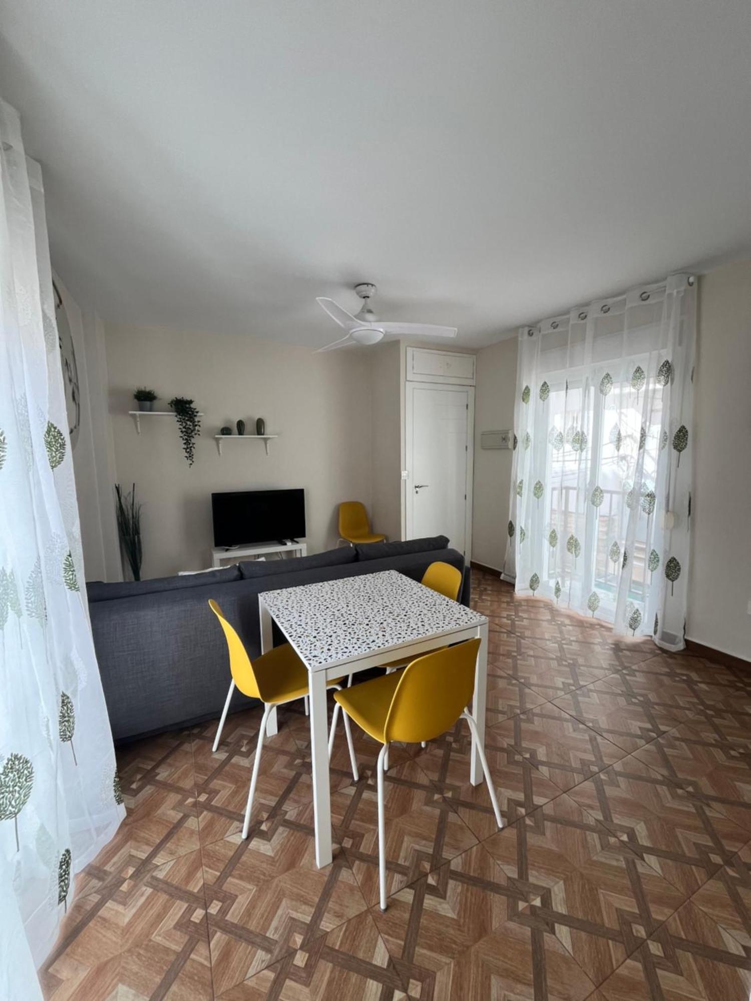 Apartamentos Mareabeach 토레몰리노스 외부 사진